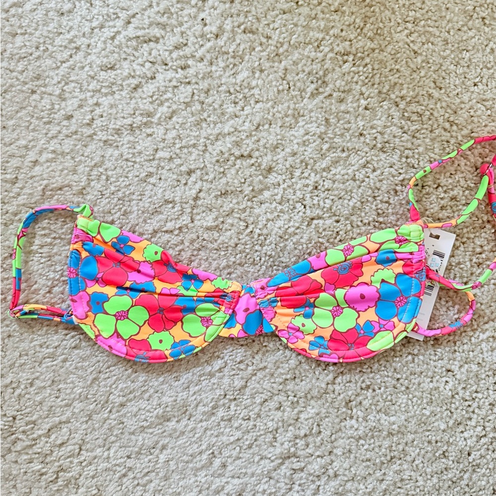 Frankie's Bikinis Top